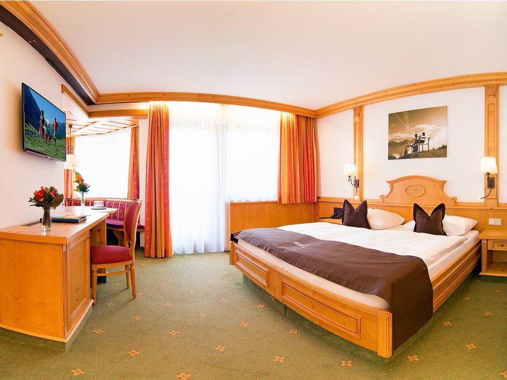 Alpenhotel Tirolerhof Neustift im Stubaital Eksteriør billede