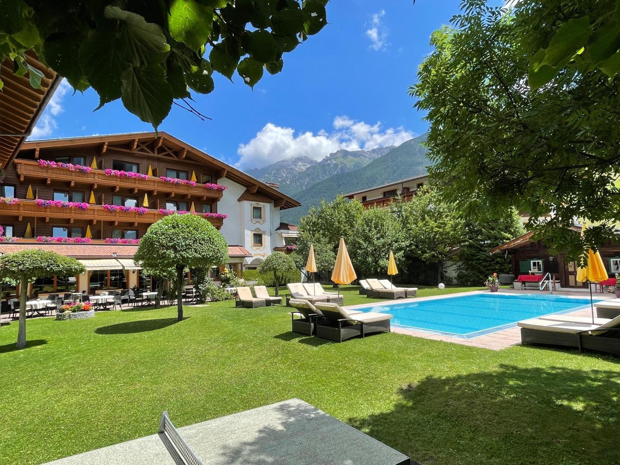 Alpenhotel Tirolerhof Neustift im Stubaital Eksteriør billede